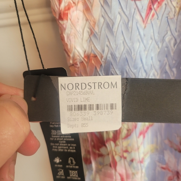 Komarov Tiered Flutter Sleeve Midi Dress  Periwinkle Bloom Size Small Floral - Picture 9 of 10